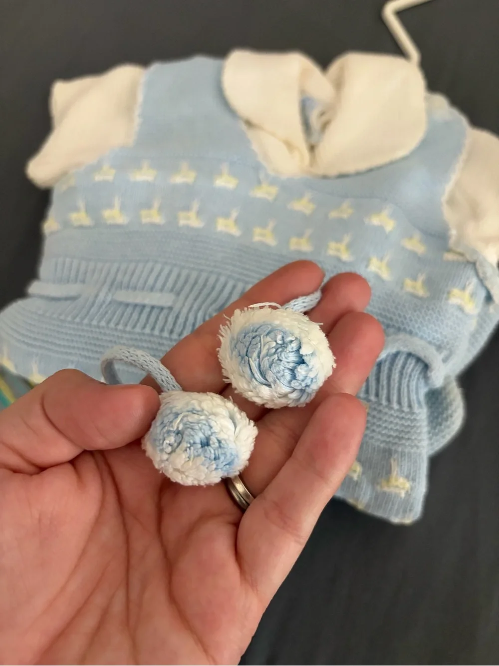 Vintage Classic Knit Baby Outfit in Light Blue & Cream